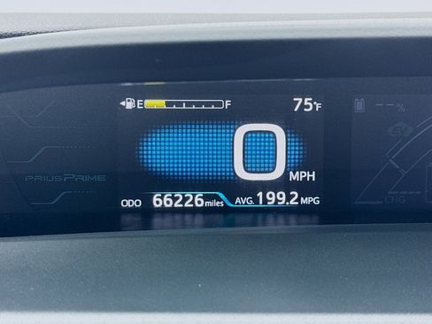 Used 2019 Toyota Prius Prime Advanced FWD image 8