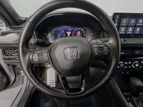 Used 2024 Honda Accord Sport image 18