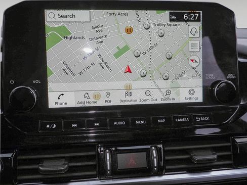 Used 2023 Nissan Pathfinder SL AWD/4WD image 11