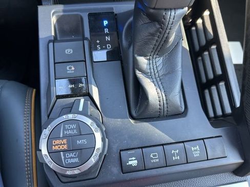 Used 2024 Toyota Tacoma Trailhunter image 22