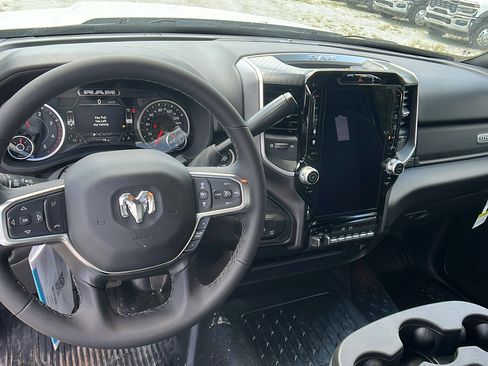 New 2025 RAM 5500 2WD Regular Cab image 19