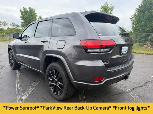 Used 2020 Jeep Grand Cherokee Altitude AWD/4WD image 11