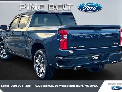 Used 2022 Chevrolet Silverado 1500 RST w/ Safety Package image 2