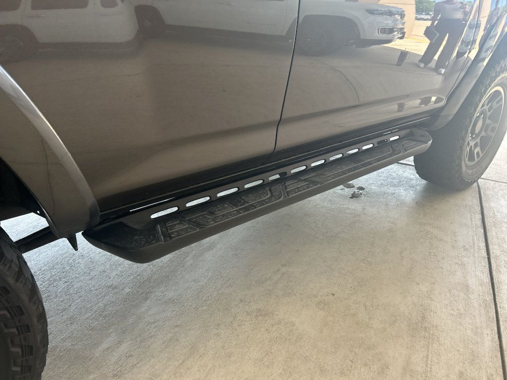 Used 2015 Toyota 4Runner SR5 AWD/4WD image 5
