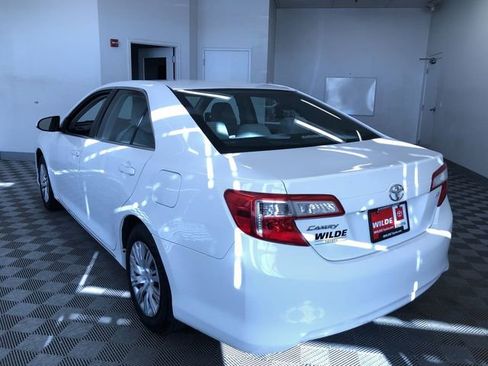 Used 2014 Toyota Camry LE image 13