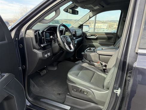 Used 2025 GMC Sierra 1500 SLT image 9