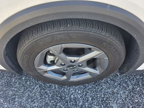 Used 2025 Kia K4 LXS image 10