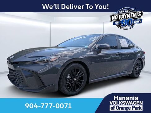 Used 2025 Toyota Camry SE w/ Multimedia Upgrade Package FWD image 7
