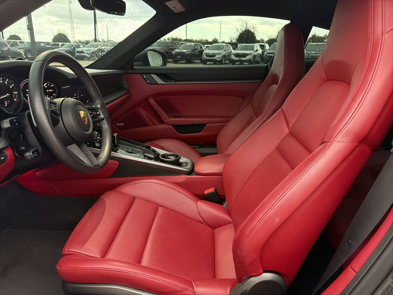 Used 2022 Porsche 911 Carrera RWD image 3