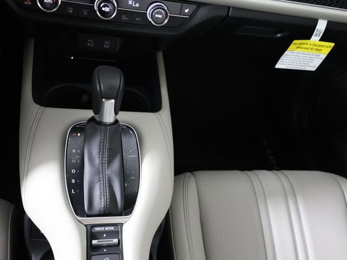 New 2027 Honda HR-V EX-L image 16