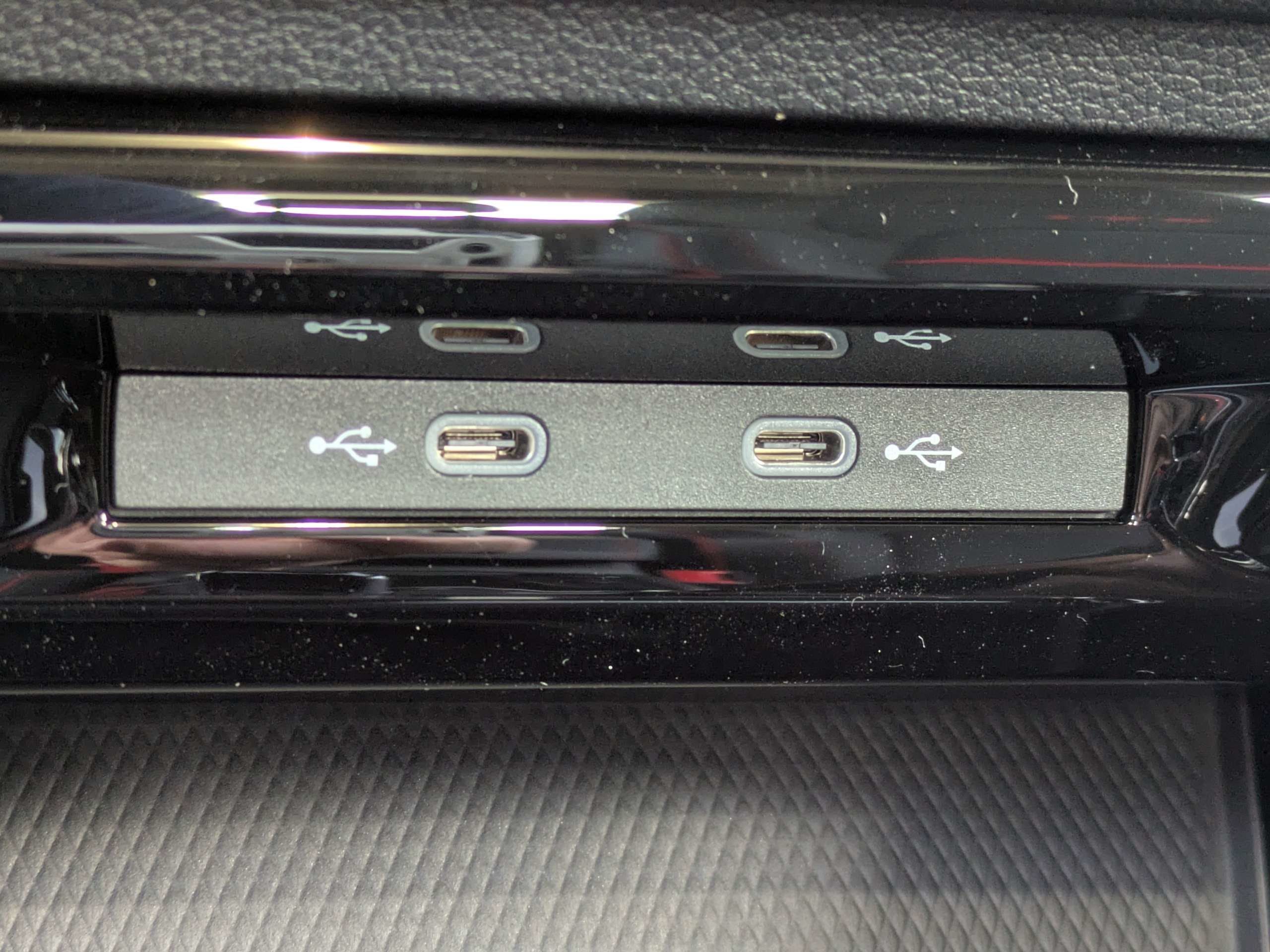 New 2026 Volkswagen GTI SE FWD image 27