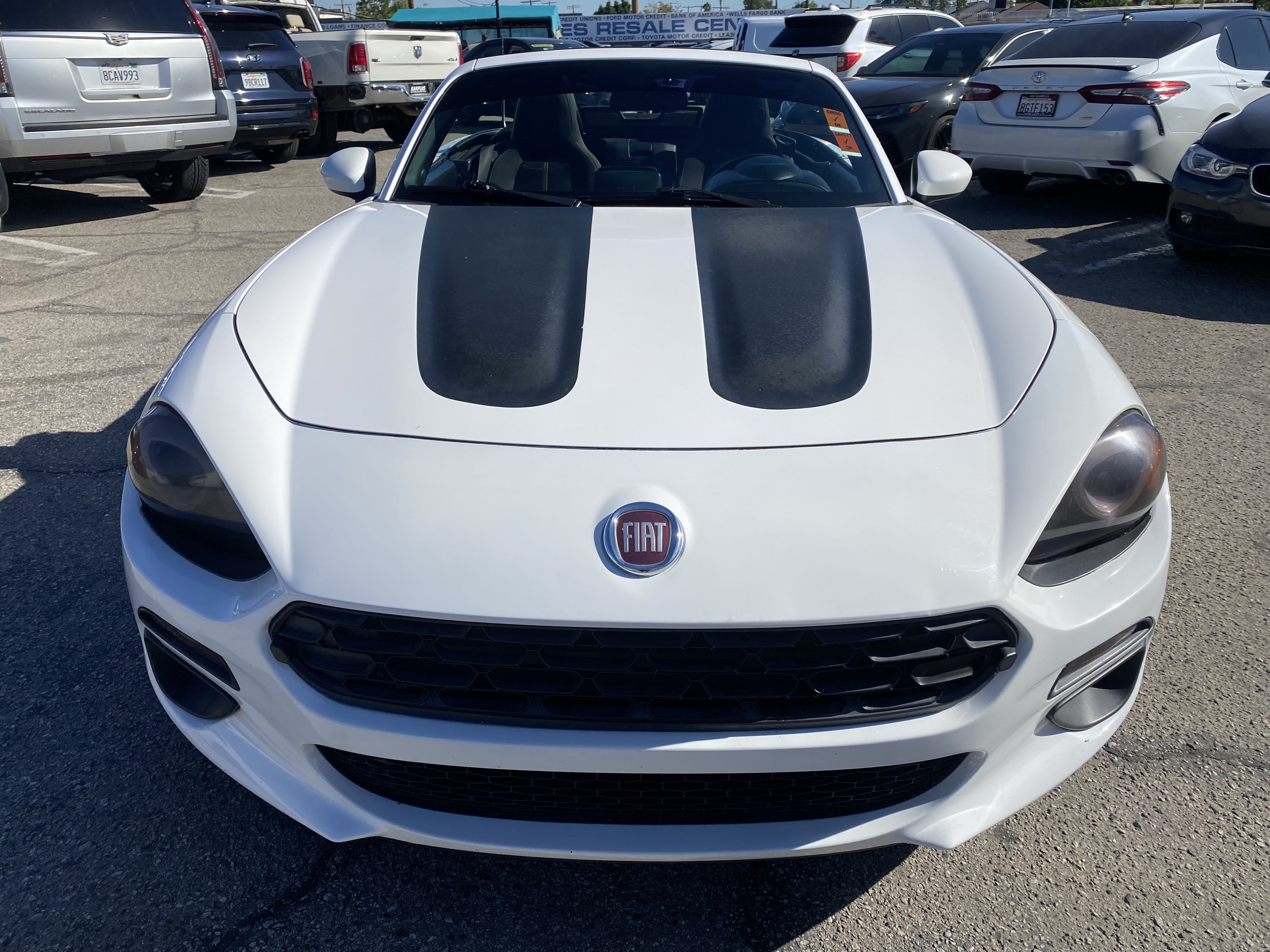 Used 2017 FIAT 124 Spider Classica RWD image 3