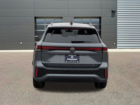 New 2026 Volkswagen Tiguan SE R-Line image 6