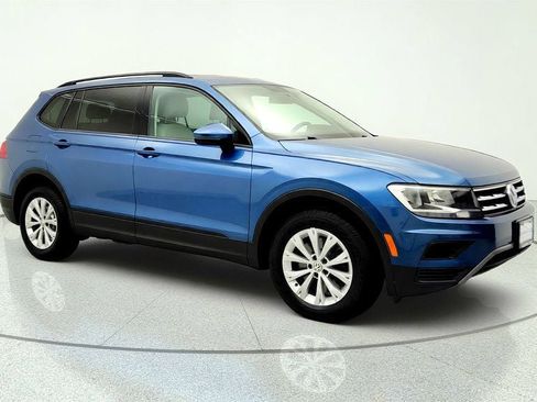 Used 2018 Volkswagen Tiguan S FWD image 3