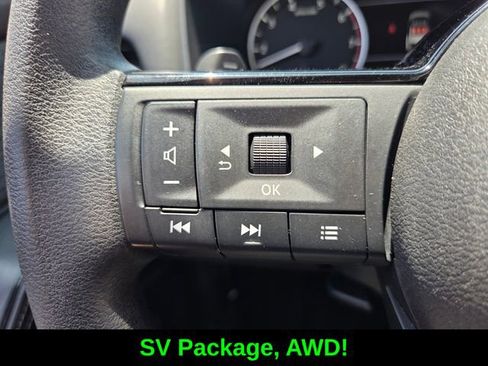 Used 2023 Nissan Rogue SV AWD/4WD image 27