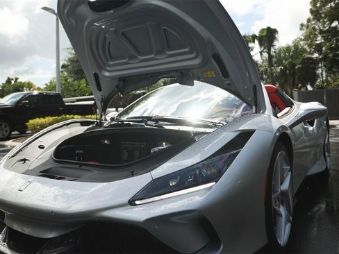 Certified 2021 Ferrari F8 Tributo image 23