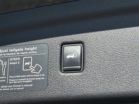 Certified 2022 INFINITI QX50 Luxe w/ Appearance Package image 13