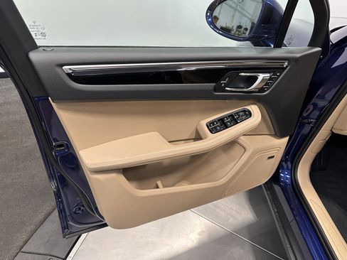 Used 2026 Porsche Macan Turbo image 15