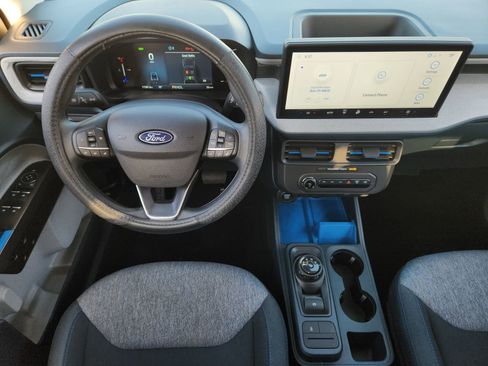 Used 2025 Ford Maverick XLT FWD image 35