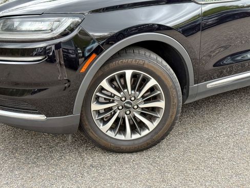 Used 2023 Lincoln Nautilus AWD w/ Premium Package image 10