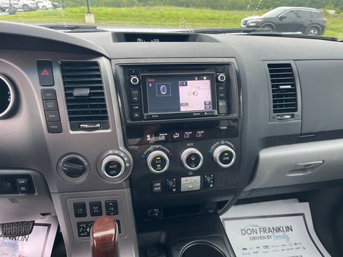 Used 2016 Toyota Sequoia Platinum AWD/4WD image 20