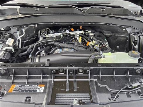 New 2026 Ford Explorer Active RWD image 17