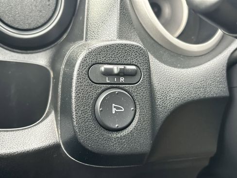 Used 2013 Honda Fit image 12