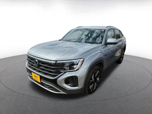 Used 2025 Volkswagen Atlas Cross Sport SE image 8