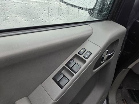 Used 2019 Nissan Frontier SV AWD/4WD image 34