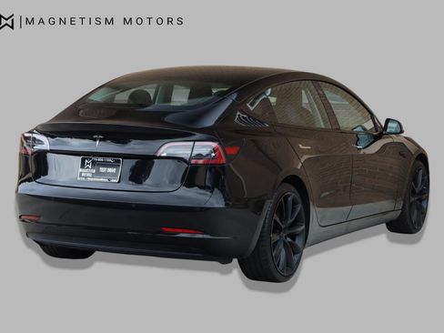 Used 2018 Tesla Model 3 Long Range RWD image 8