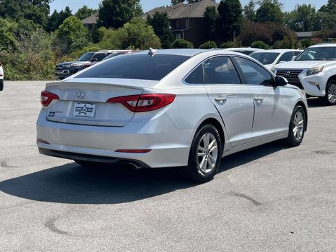Used 2017 Hyundai Sonata SE FWD image 5