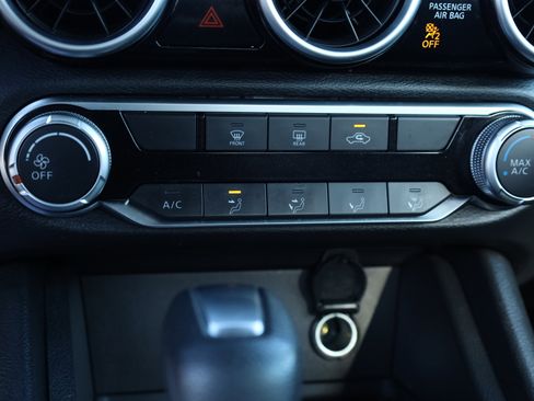 Used 2022 Nissan Sentra SV image 10