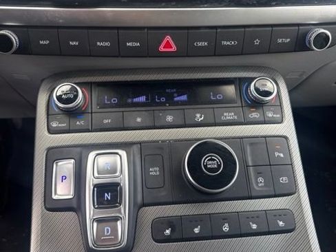Used 2024 Hyundai Palisade SEL FWD image 15