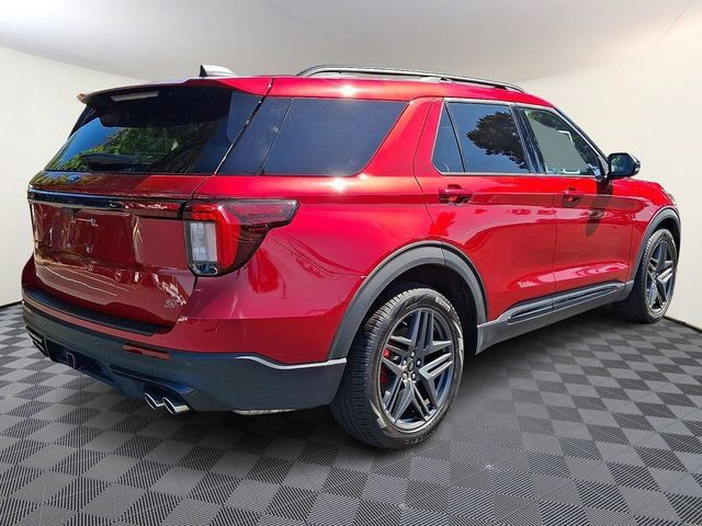 Certified 2025 Ford Explorer ST AWD/4WD image 6
