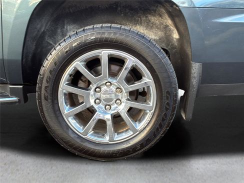 Used 2019 GMC Yukon XL Denali w/ Open Road Package image 29