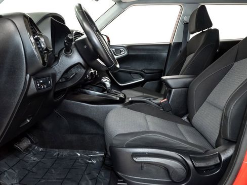 Certified 2022 Kia Soul GT-Line FWD image 12
