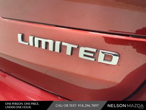 Used 2021 Jeep Grand Cherokee L Limited AWD/4WD image 15