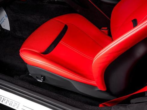 Certified 2024 Ferrari Roma RWD image 24