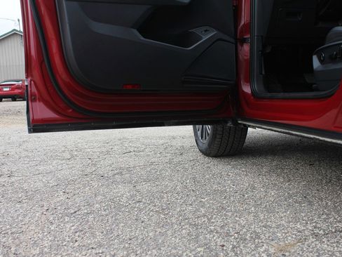 Used 2019 Volkswagen Tiguan SEL image 45