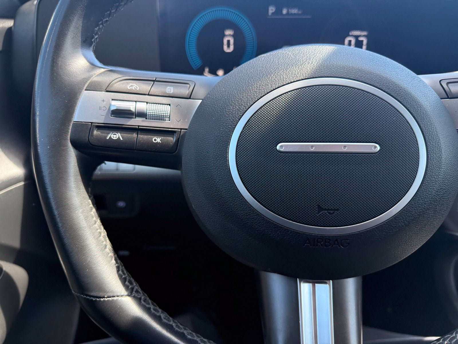 Used 2025 Hyundai Kona SEL FWD image 18