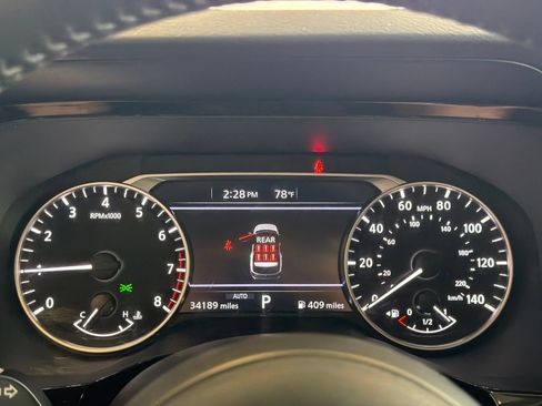 Used 2025 Nissan Pathfinder SV AWD/4WD image 23