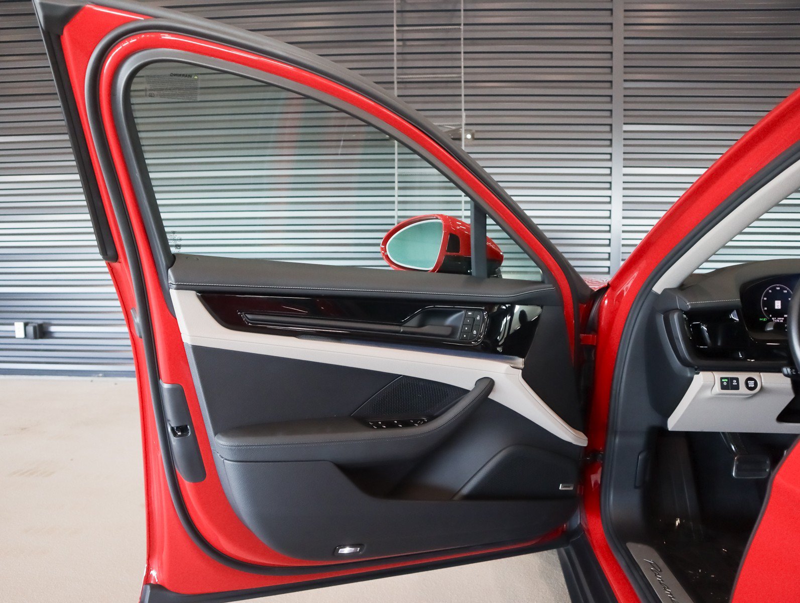 Certified 2026 Porsche Panamera RWD image 26