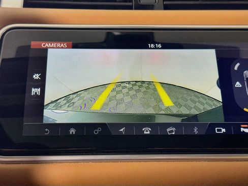 Used 2019 Land Rover Range Rover Sport Supercharged AWD/4WD image 14