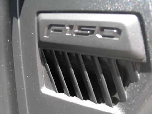 Used 2019 Ford F150 Lariat w/ Equipment Group 502A Luxury AWD/4WD image 51