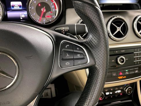 Used 2017 Mercedes-Benz GLA 250 image 19