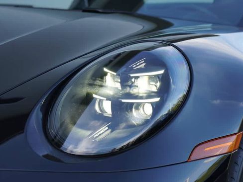 Used 2025 Porsche 911 Targa 4 GTS AWD/4WD image 28