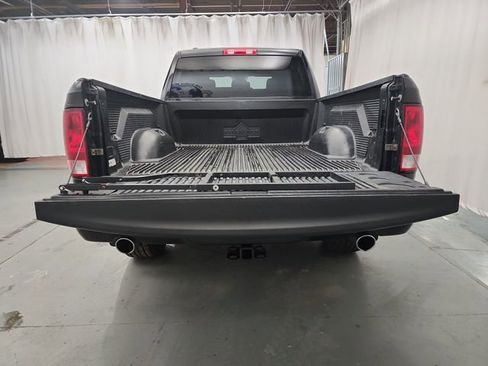 Used 2017 RAM 1500 Express image 22
