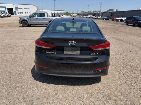 Used 2017 Hyundai Elantra Limited w/ Limited Ultimate Package 09 image 17