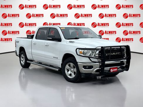 Used 2022 RAM 1500 Big Horn AWD/4WD image 3