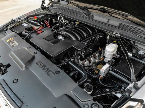 Used 2018 GMC Yukon SLT w/ Open Road Package image 53